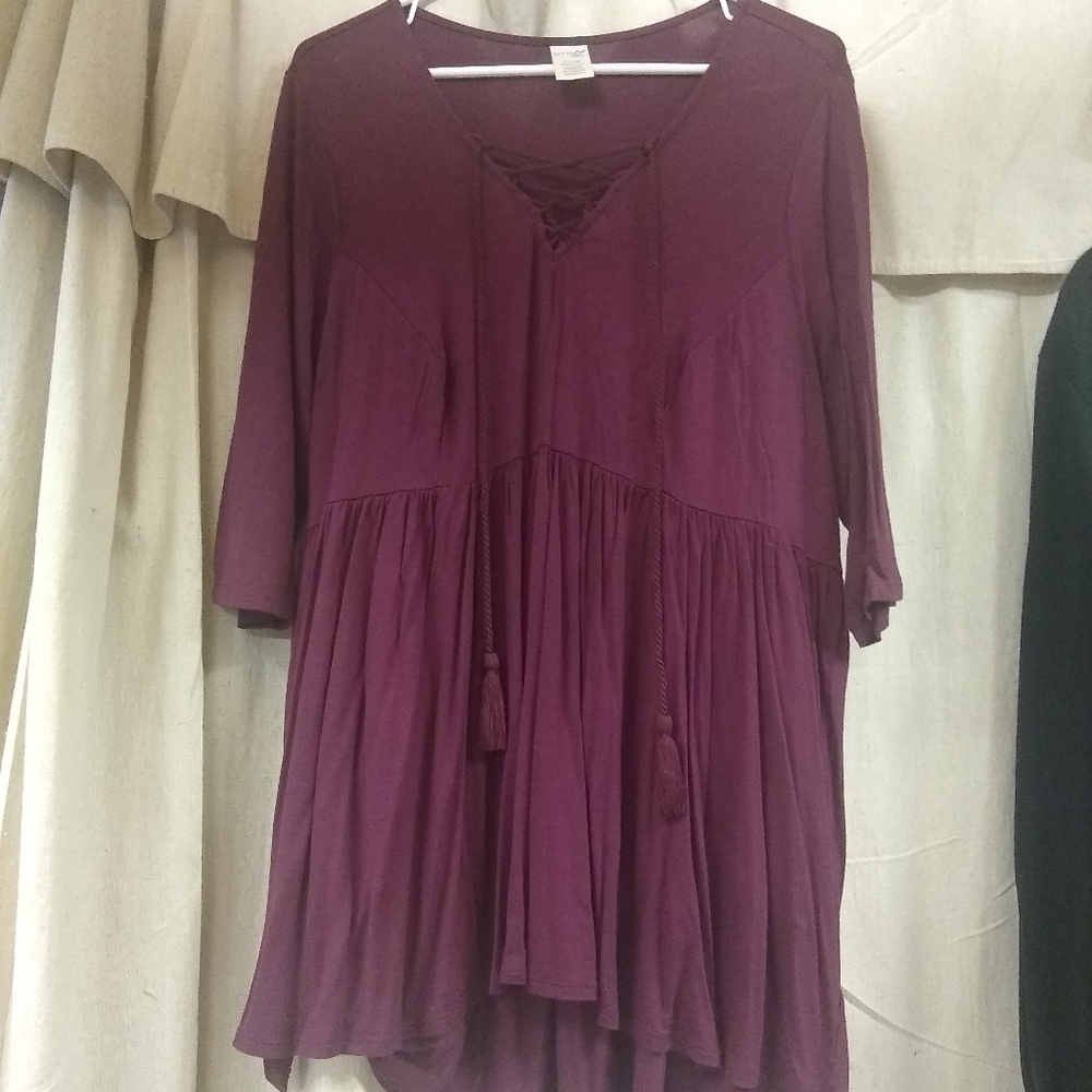 Terra & sky maroon lace up 3/4 sleeve top